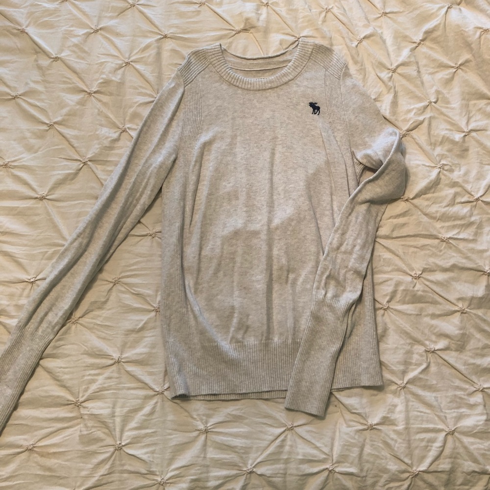 Abercrombie & Fitch sweater